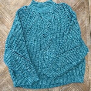 KNITTED BLUE SWEATER